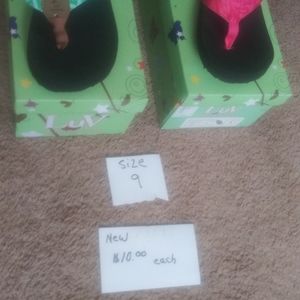 Sandals brand new asst colors